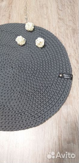 Салфетки сервировочные вязаные. Салфетка на стол