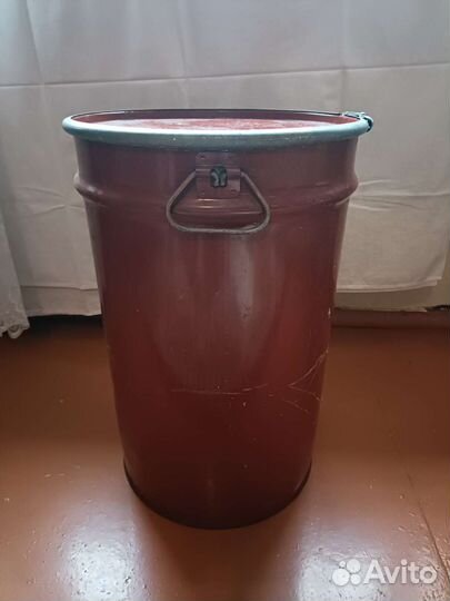 Бак металлический с крышкой