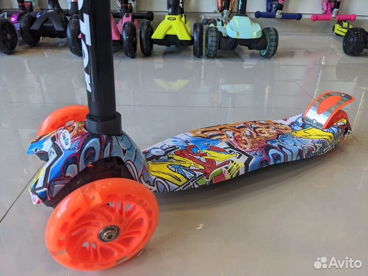 Самокат детский Макси Граффити