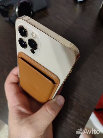 Держатель для карт магнитный apple