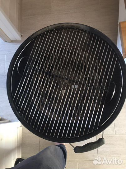 Угольный гриль барбекю Weber Compact Kettle 57 см