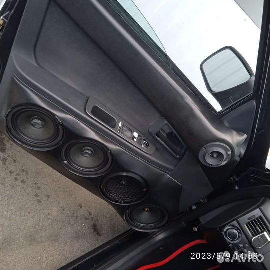 Колонка сабвуфер