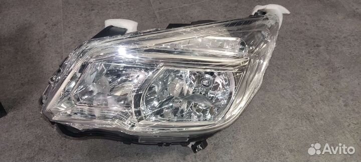 Фары аналоговые Шевроле Трейлблейзер 2013