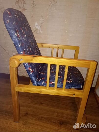 Детский стол и стульчик