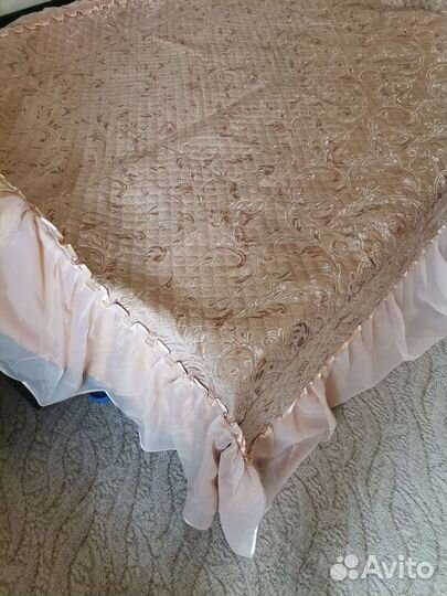 Покрывало на кровать