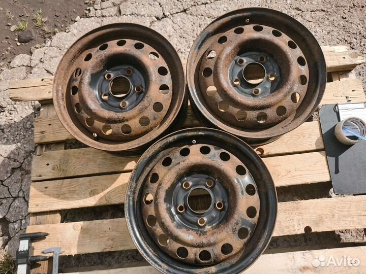 Диски R15 5.5J*15/5*114.3 ET47 D67.1