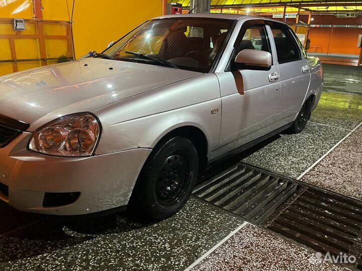 Капот приора