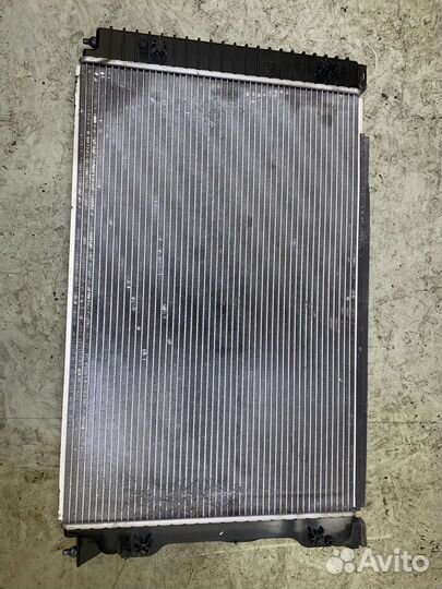 Радиатор охлаждения Audi A6 C6 A6 C6 allroad quatt