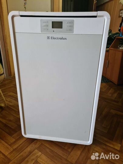 Мобильный кондиционер Electrolux eacm-12DR/N3