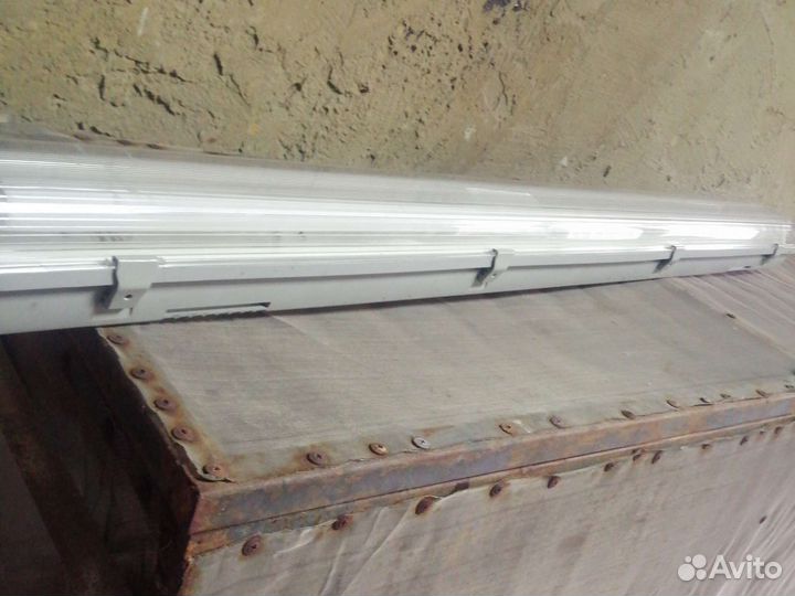 Светильник потолочный