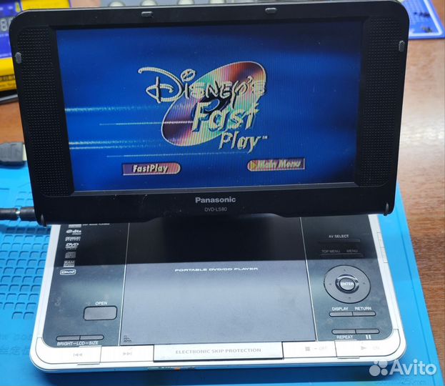 Портативный dvd/cd плеер Panasonic DVD-LS80