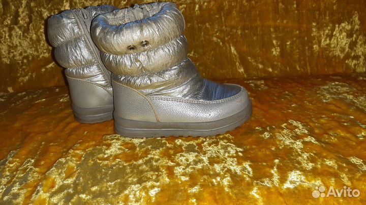 Дутики для девочки 23