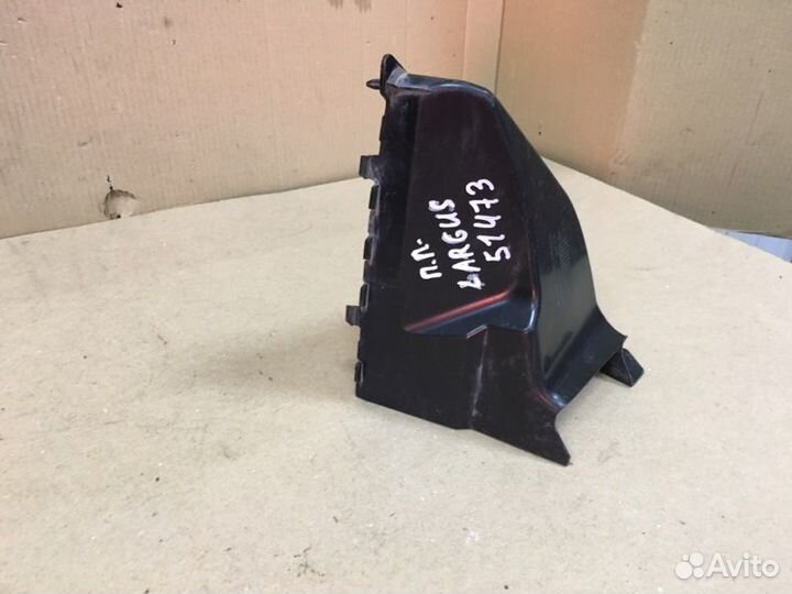 Дефлектор радиатора правый Лада Ларгус F90