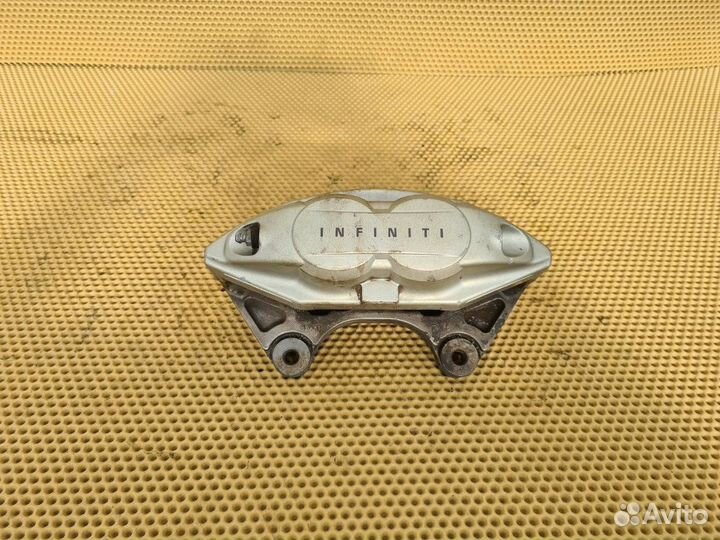 Суппорт akebono передний правый Infiniti Fx37S