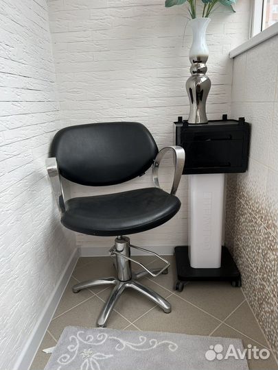 Парихмахерское кресло тележка В подарок