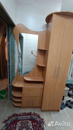 Шкаф в прихожую