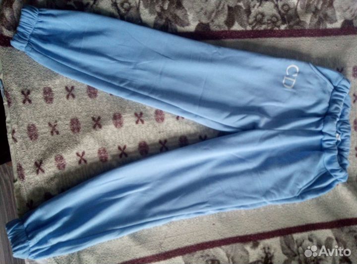 Спортивный костюм женский новый