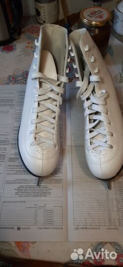 Продам коньки для девочки