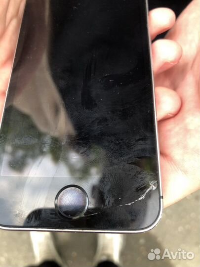 Телефон iPhone 5s