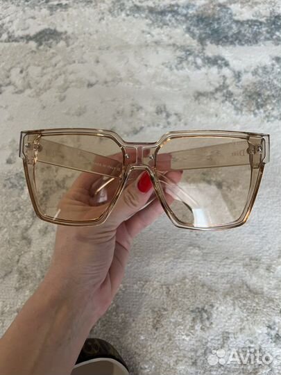 Солнцезащитные очки