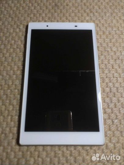 Планшет Lenovo Tab 4 TB-8504X 16Gb