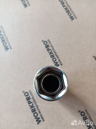 Реверсивная отвертка, свечная головка