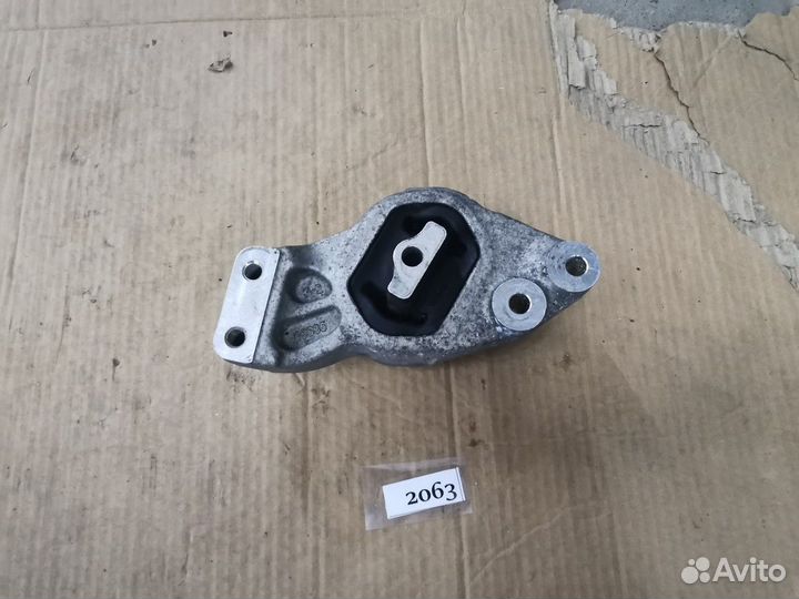 Подушка крепления двигателя