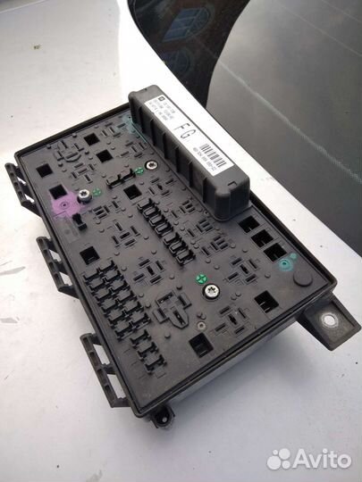 Блок предохранителей Опель-Астра Н 2004-2014 г
