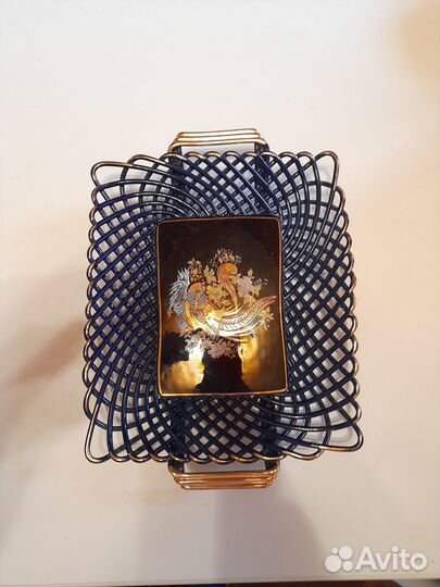 Конфетница фарфоровая с позолотой