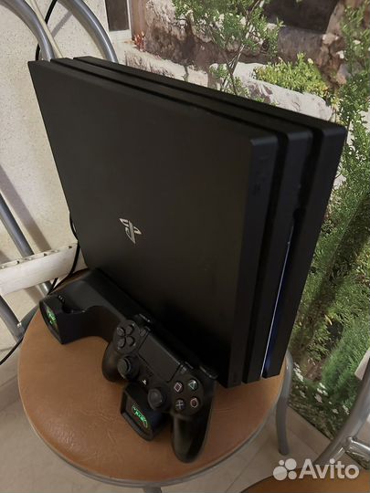 Sony PS4 pro 1tb