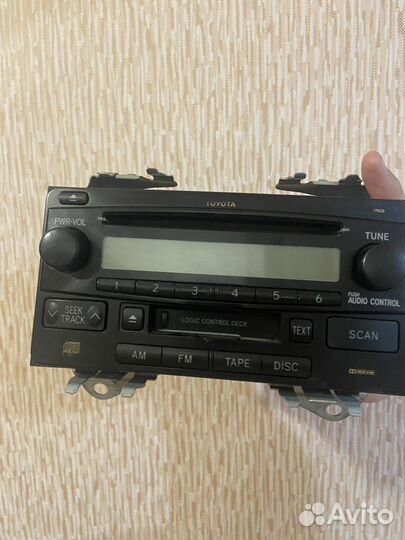 Продам штатную магнитолу