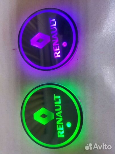 В подстаканники renault