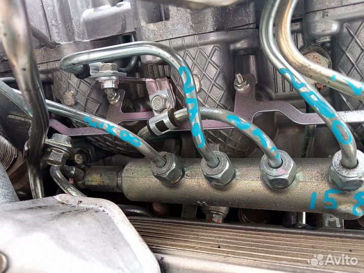 Топливная рейка Mitsubishi Pajero Sport