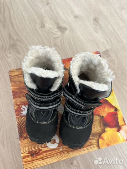 Ботинки зимние детские 24