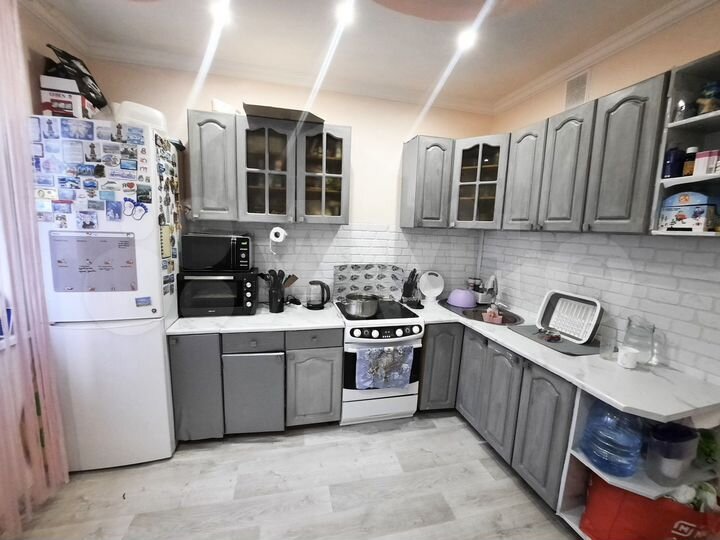 3-к. квартира, 85 м², 6/9 эт.