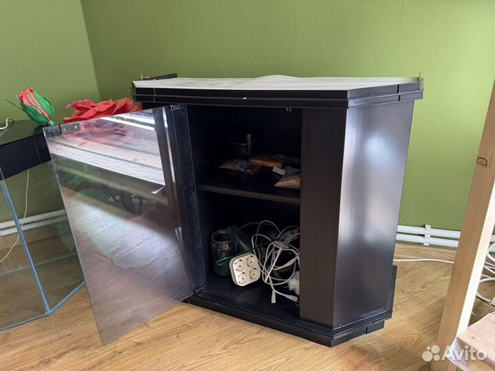 Аквариум с тумбой 150 л