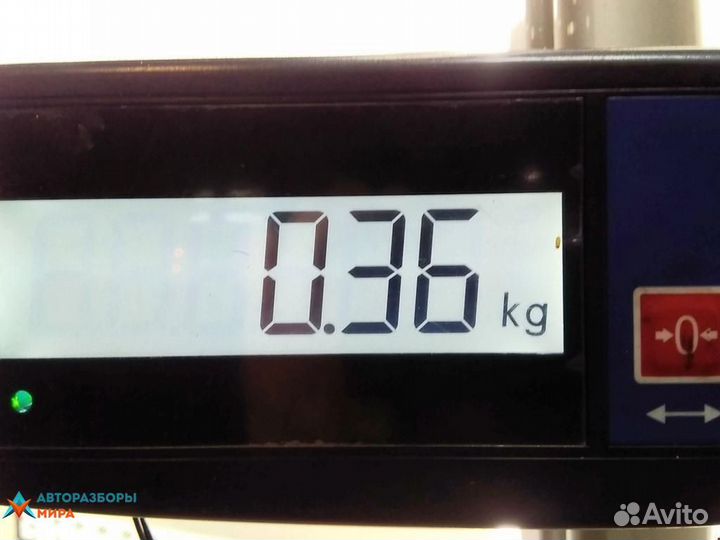 Форсунка Volkswagen Golf 3 2000 038130201F