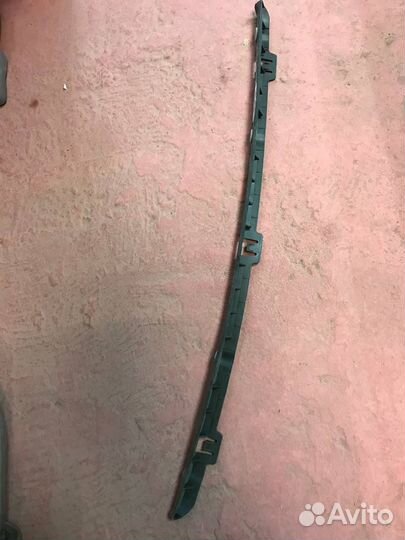 Кронштейн заднего бампера, центральный / opel Zafi