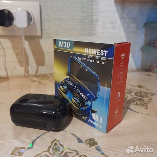 Беспроводные наушникиM10