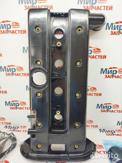 Клапанная крышка Chevrolet Captiva Opel Antara