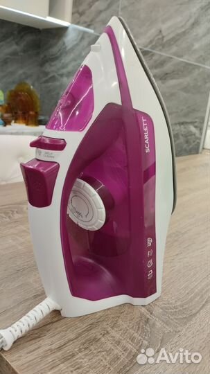 Утюг Scarlett SC SI30K25