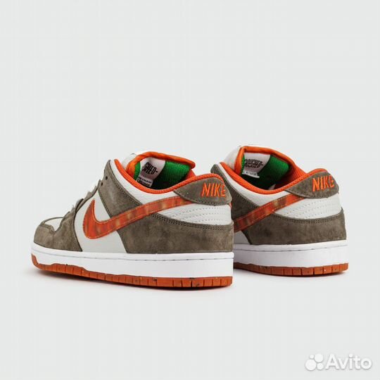 Кроссовки Nike SB Dunk Low x Crushed DC Skate Shop