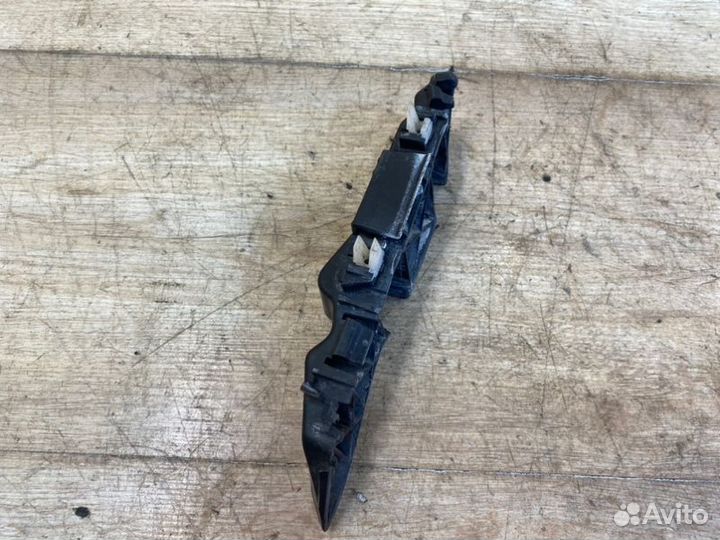 Кронштейн бампера передний левый Hyundai Solaris