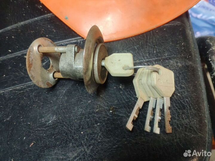 Личина для замка