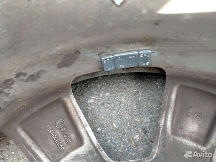 Автоколёса на largus