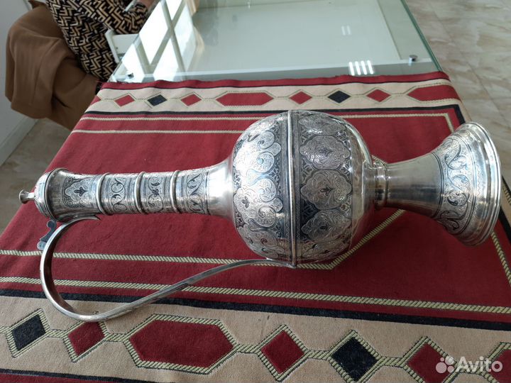 Полностью Серебряный кувшин