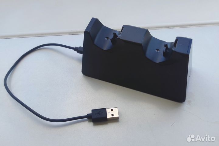 Зарядная станция для геймпадов ps4