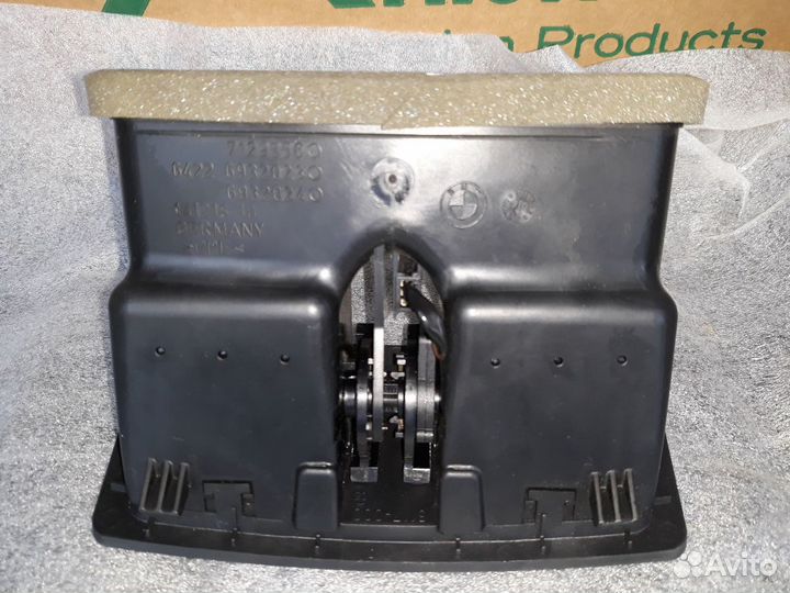 Вентиляционная решётка задней части салона BMW E60