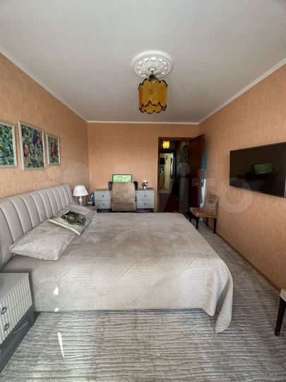 2-к. квартира, 55,6 м², 8/9 эт.