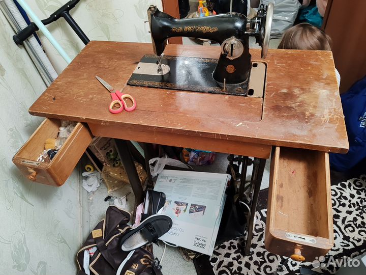 Швейная машина подольск ножная